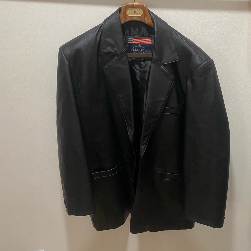 USA LEATHER JACKET LARGE